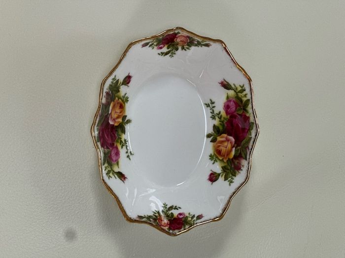 Royal Albert Old Country Roses Oval Sweet Dish
