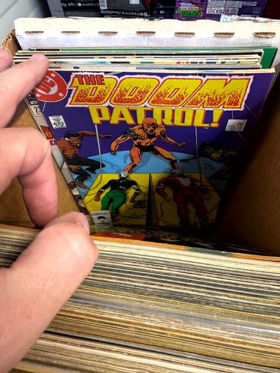 DC Long Comic Box w 250 comics for Sale (2)