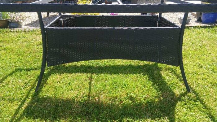 Patio table