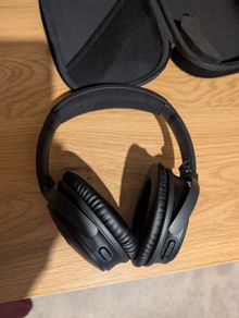 Bose QC 35ii headphones - like new