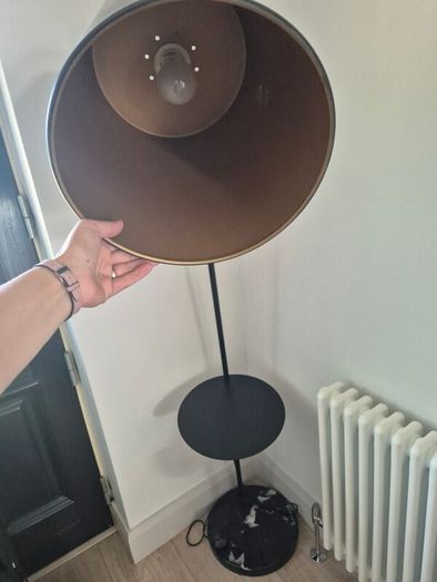 floor lamp
