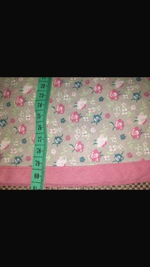 Cotton floral round tablecloth 160cm diameter new and in excellent condition with no issues FREE STANDARD POSTAGE INCLUDED