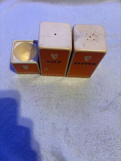 Guinness salt and pepper set