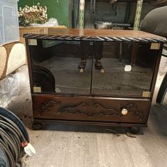 TV Unit on Wheels