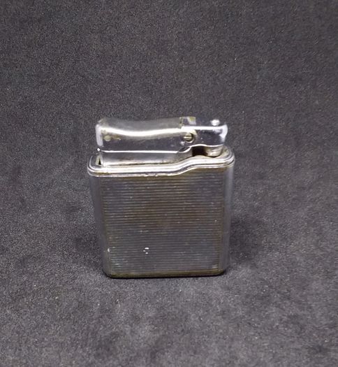 Colibri Monogas 21 Vintage Lighter