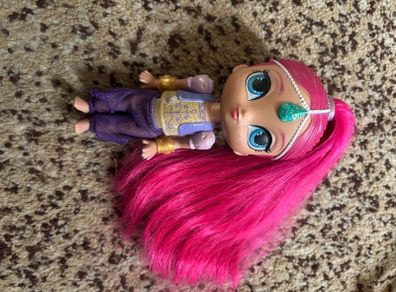 Shimmer doll