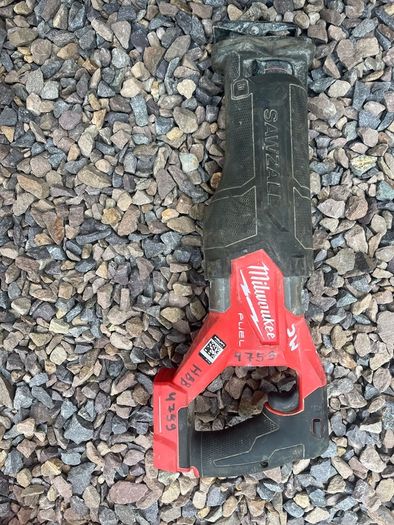 millwaukee fuel sawzall reciprocating saw