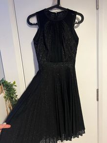 Gorgeous Karen Millen dress black pleated size 6