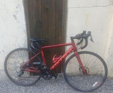 Unisex Red Carrera Vanquish Road Bike, Mint Condition, Fully Serviced