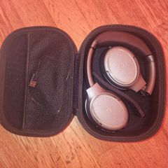 GOOGLE Employee Wireless Headphones Acrus noise canceling