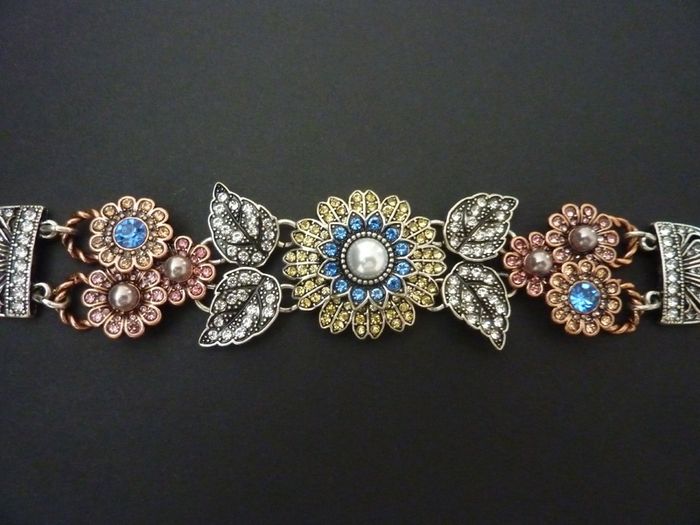 Art Deco Vintage Style Flower Leaf Statement Bracelet