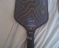 Six Zero pickleball paddle