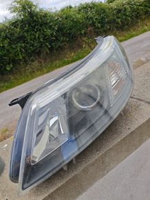 Saab 93 Aero headlights