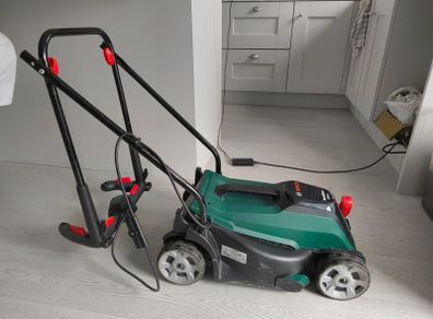 cordless lawnmower