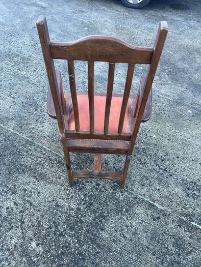 Collection of 8 Chairs