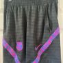 Barcelona soccer jersey& shorts KIT b& pink Image 6