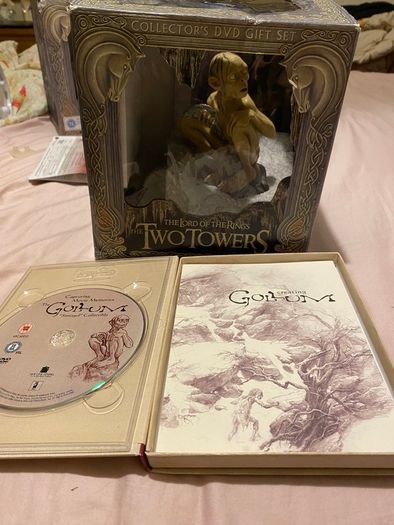 Lord of the Rings Two Towers Gollum Collector DVD Gift Set