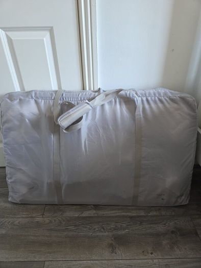 Tutti Bambini CoZee Luxe Next to me. As New.