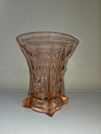 Large Art Deco Davidson Pink Glass Vase