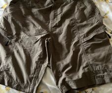 Mens  BNWT shorts W38"