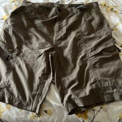 Mens  BNWT shorts W38"