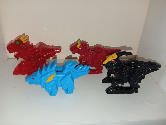 Power Rangers Dino Charge Collection Of Dinosaur Mini Zord Energem Holders