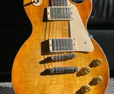 Gibson Les Paul 2020 Classic - Honeyburst