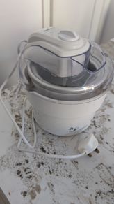 Ice-cream churner