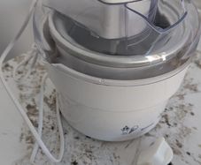 Ice-cream churner