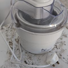 Ice-cream churner