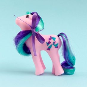 Prism - Artistry Girl Series - HQG1C Ponies, New, not MLP G1