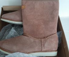 new boots in box 7
