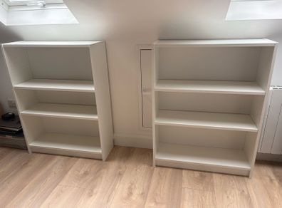 Set of 2 bookcases