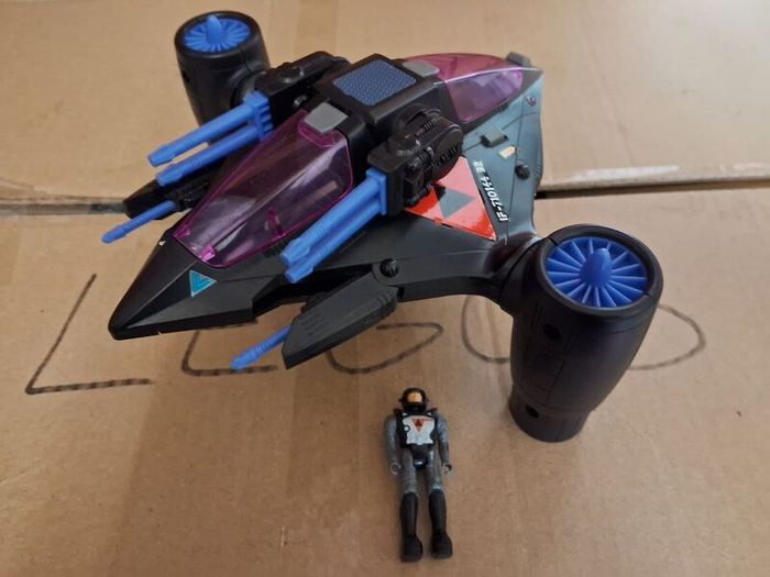 starcom  vintage toy & Robotech macross