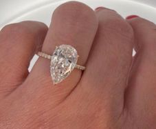 3.02ct IGI Certified Pear Lab-Grown Diamond Ring |