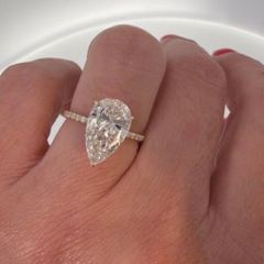 3.02ct IGI Certified Pear Lab-Grown Diamond Ring |