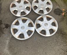 Genuine Nissan Van Primastar 16"   X 4