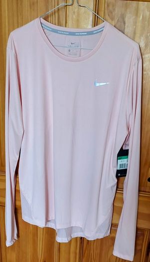Ladies Nike Top