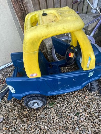 toy car