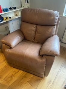 Like New LazyBoy Armchair