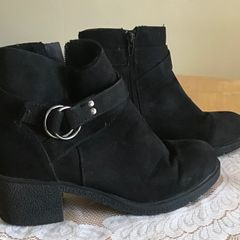 Ladies Boots