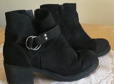 Ladies Boots