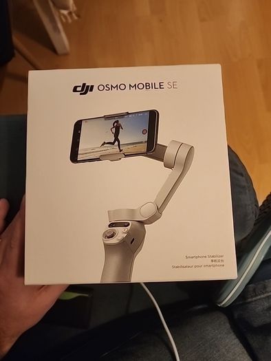 DJI Osmo Mobile SE gimbal