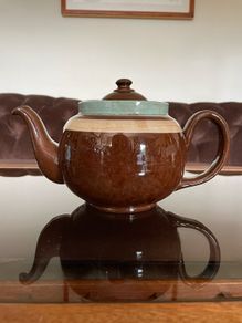 Fabulous Large Brown Betty Teapot by ALB