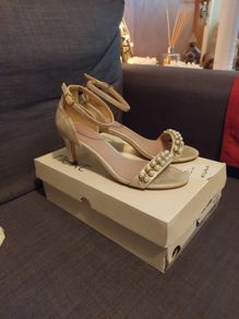 NEXT low heel occasion stiletto. Size 4. Like new. Gold / pearl. Rrp 52 euro