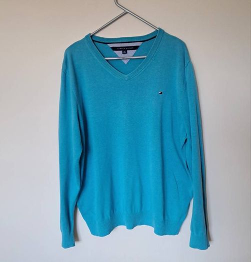 tommy hilfiger v neck size xl ptp 26" turquoise in excellent condition