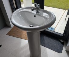 Bathroom Sink & Tap