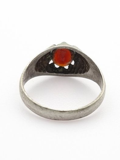 Vintage 925 Sterling Silver & Garnet Ring, London 1976