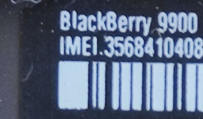 7x Blackberry Bold 9900 smartphones.