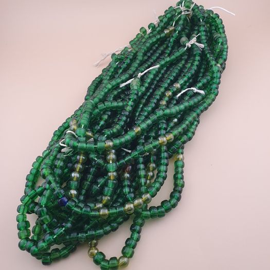 Vintage African style Green Glass Beads Necklace 24 inches